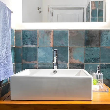 Sardinia Re - La Casa Azul *