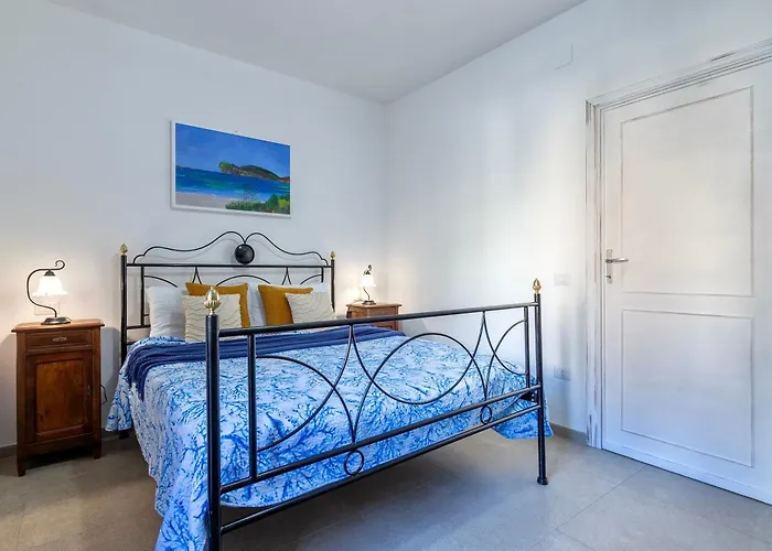 Sardinia Re - La Casa Azul Apartment